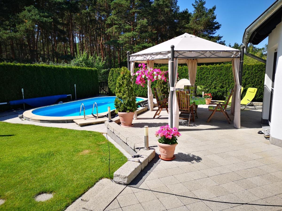 Gaestezimmer Im Bewohnten Efh Mit Pool Und Garten Ziltendorf المظهر الخارجي الصورة